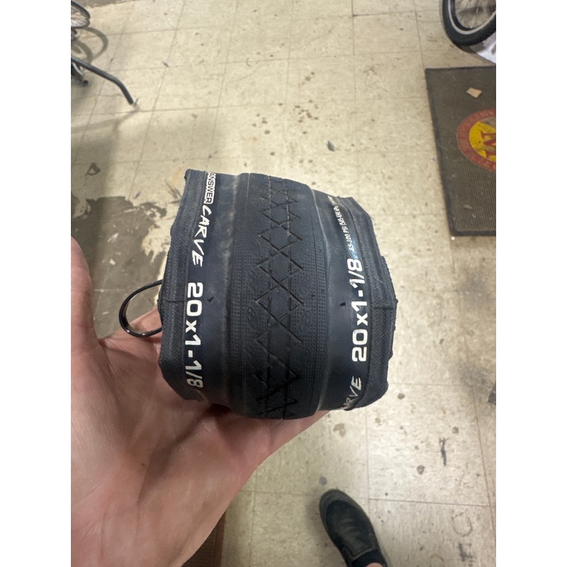 Answer carve 20x11/8 tire